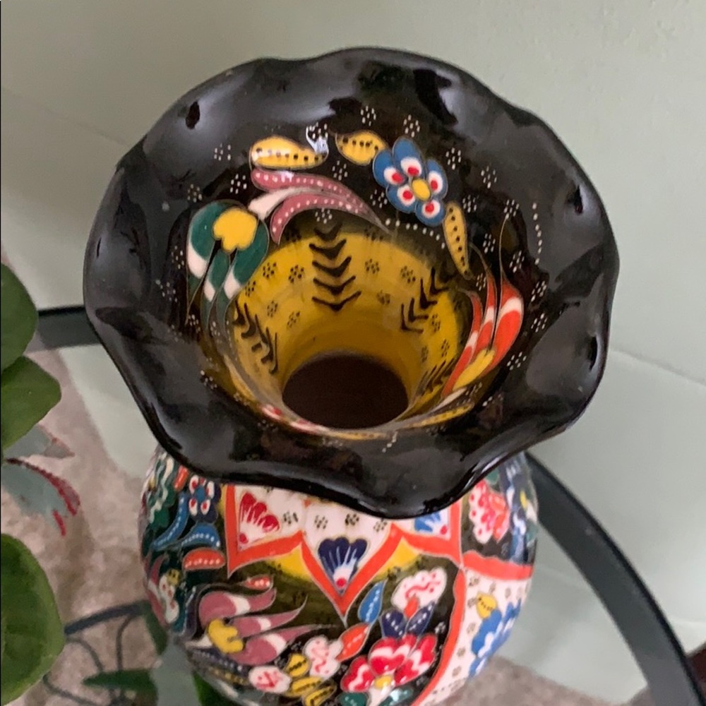 Vase - Picture 3 of 5
